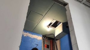 Как смонтировать  скрытый люк под покраску в потолок .