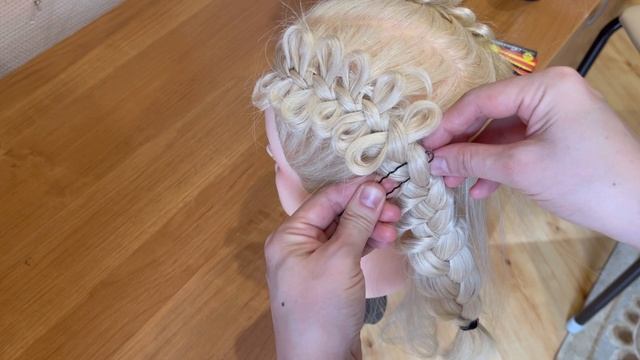 Ерекше шаш өру үлгісі/ необычная плетения волос/ an unusual hair braiding смотреть онлайн