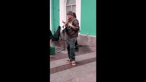 Под окном черемуха колышится...