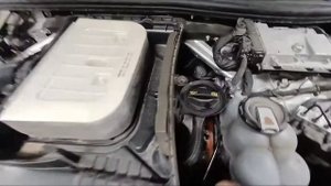 REMOVING AUDI Q7 ENGINE COVER