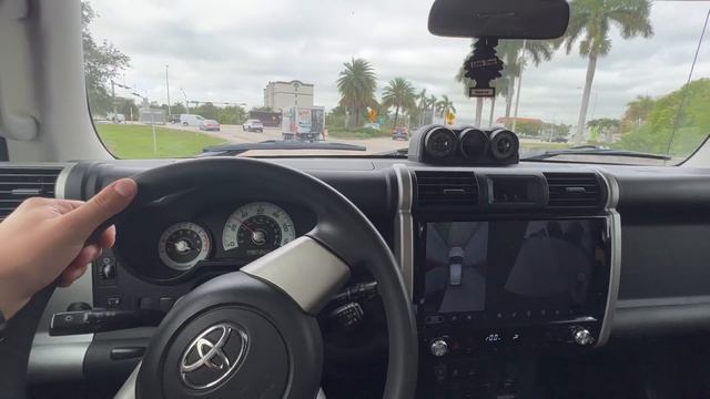 2008 Toyota FJ Cruiser Walkaround & Driving video смотреть онлайн