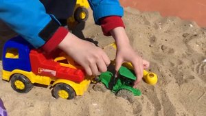 Строительная техника. Трактор. Грузовичок. Погрузчик. Видео для детей.