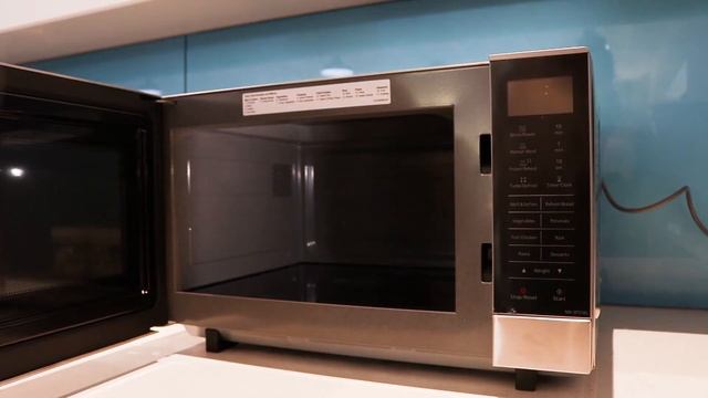 Panasonic 27L Flatbed Microwave Silver and Black смотреть онлайн