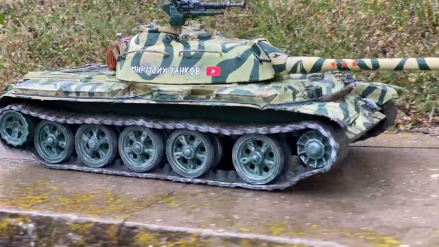 Танк Type 59 готов раздавить Niva Travel из пластилина смотреть онлайн