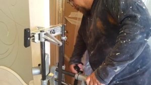 16. врезка замков в двери фрезером VIRUTEX