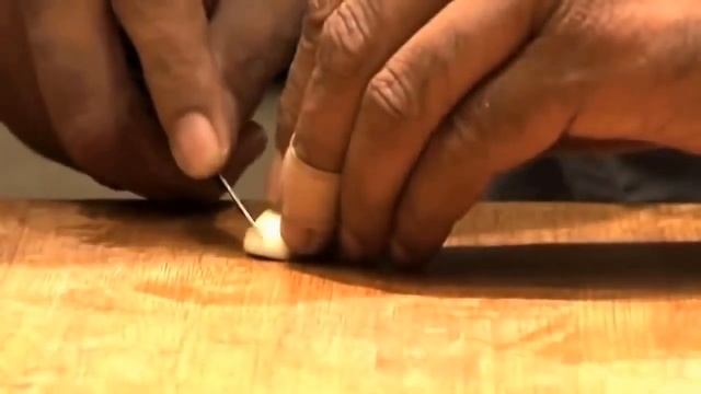 нож-кредитка CardSharp 2 в руках шеф-повара смотреть онлайн