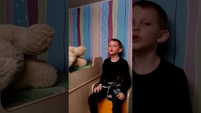 Полозкова Вера Николаевна «Я в Вовкину руку вцепился, как клещ...» смотреть онлайн