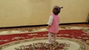 Супер Лезгинка Маленькая Девочка танцует!!!