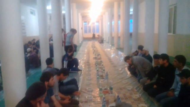 Ждем Азана чтобы отпустить пост смотреть онлайн