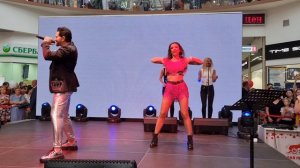 Авраам Руссо поёт на Красной Площади в Краснодаре!