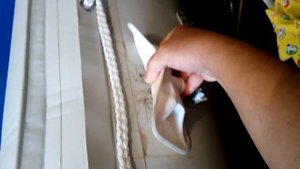 Лодка Солар, отклеивается все навесное.