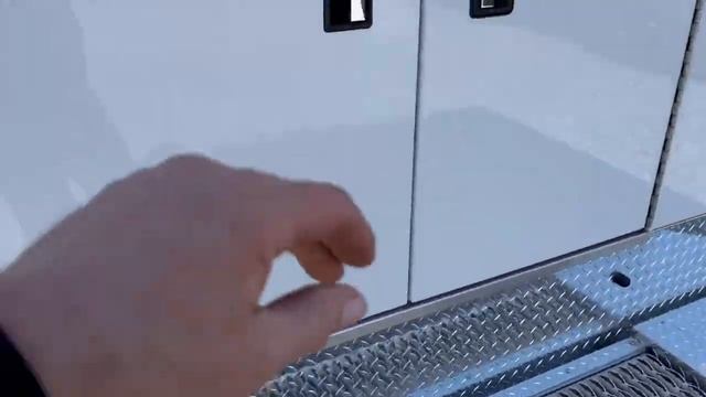 2022 Ford E450 PL Custom ReMAN (# 6104) ***SOLD*** смотреть онлайн