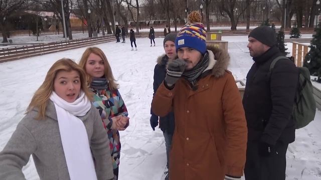 Съемки на катке в парке Горького смотреть онлайн