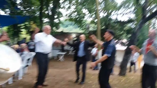 Турецкая свадьба, барабаны. Танцы аксакалов.Турция.Орду.