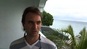 Что лучше иметь на банковской карте доллары или рубли. И о незаконном бизнесе на филиппинах