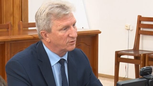 Планёрка понедельника смотреть онлайн