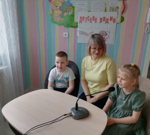 Детское радио "Медвежонок FM". Интервью сотрудников детского сада "День космонавтики"