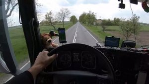 В ПЕРВЫЙ РЕЙС на НОВОМ MERCEDES ACTROS 2019 г.в. Первые впечатления.