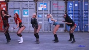 РЫЖАЯ, НЕ СВОДИ С УМА ПАРНЕЙ! БАНД ОДЕССА