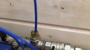 Как защитить от морозов ввод воды в частном доме