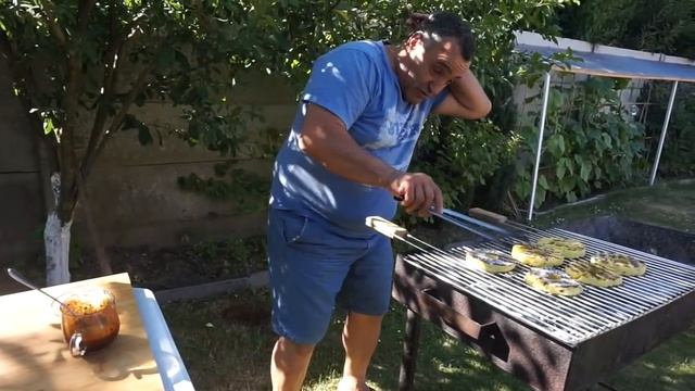 Ананас на гриле с мороженным и холодным кофе. (2 часть ) смотреть онлайн