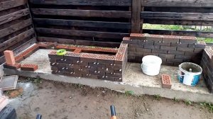 Уличная печь под казан из кирпича для дачи
