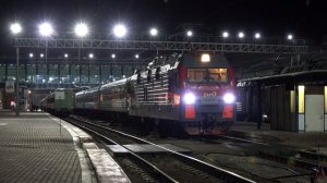 Электровоз ЭП1М-718 с поездом №143 Кисловодск — Москва
