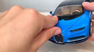 Обзор машинок. Бугатти Широн синяя