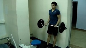 Сагдеев Адель. Бицепс у стены 42,5 кг.