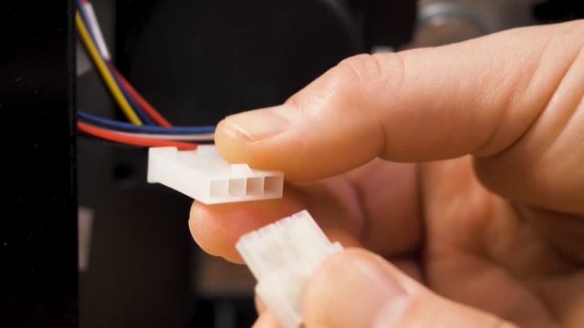 Weber SmokeFire: Как проверить электрическое питание двигателя смотреть онлайн