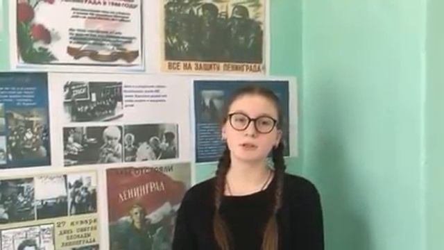 #страначитающая#  Ирина Гороховцева читает стихотворение Залпы Победы Веры Инбер