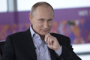 Путин не чиновник на зарплате, а лидер нации
Putin is not an official on the payroll, but the leader