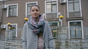 Нежные листья, ядовитые корни 2019 детектив анонс