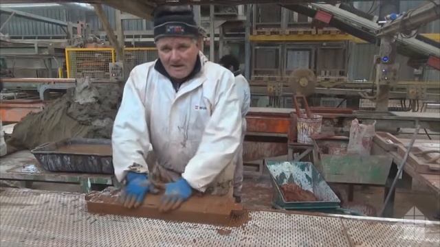 Производство ригельного кирпича S.Anselmo Corso Aqua – 100% ручная работа