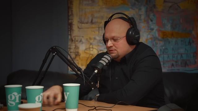 Бізнес Подкаст. Олег Асташев - власник кавʼярень Гіркий #РоздумПодкаст 14 смотреть онлайн