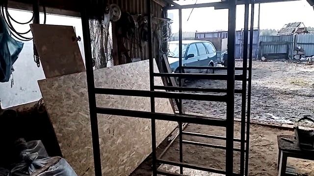 Брудер для цыплят на 200 голов, делаем с нуля. смотреть онлайн