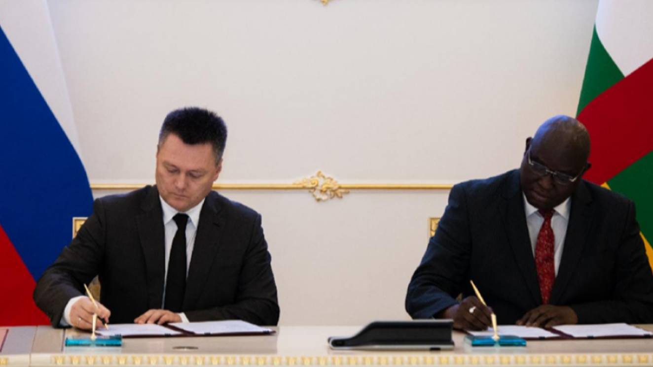 Обмен опытом: генпрокурор Краснов и министр юстиции ЦАР обсудили сотрудничество ведомств