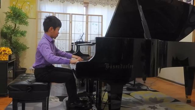 ‘La Campanella’ - Liszt by Jeremy Liu (age 9) смотреть онлайн