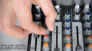 BEHRINGER XENYX 1002B (питание от батарей)
