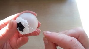 Брелок для ключей из бисера.