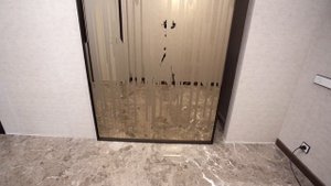 Дверь в гардеробную комнату