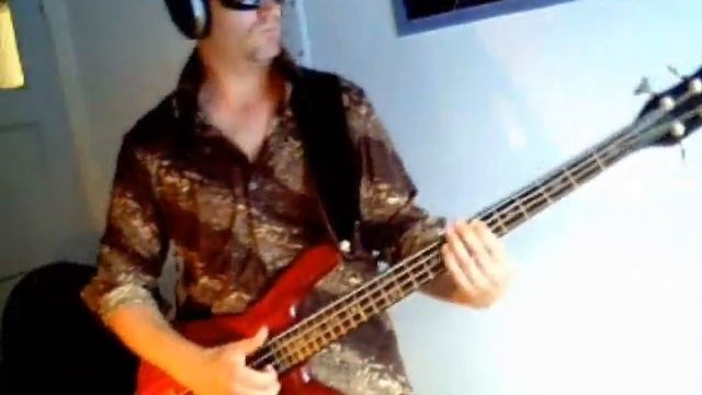 Jamiroquai - Virtual Insanity Bassline (old playalong) смотреть онлайн