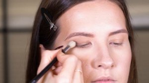 Макияж на нависшем веке