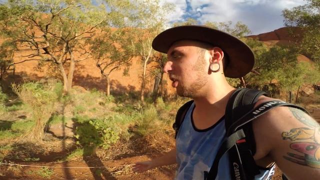 Moran Day 155 - Гора Улуру смотреть онлайн