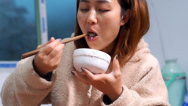 【超小厨】重口味福利！5斤牛舌做四川版“辣炒牛舌”，下雨天来点火气！火辣辣的菊花疼！