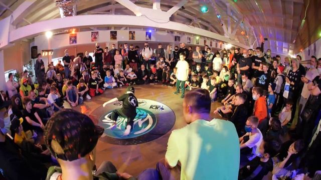 1x1 bboy Волчок vs Марсель - брейкданс, WINTER WARS 2021 смотреть онлайн