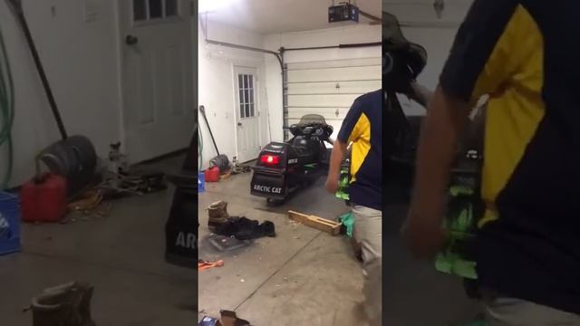 Arctic cat EXT 580 смотреть онлайн