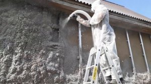 Утепление фасада дома эковатой (влажный метод)