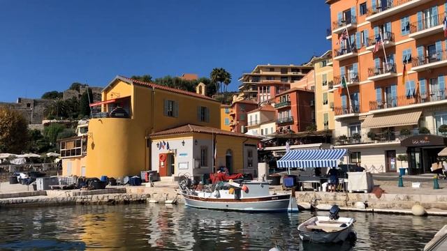 Our visit to Villefranche sur Mer, France on the Côte d'Azur смотреть онлайн