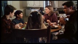 The Deep End of the Ocean Trailer (1999 Movie Trailer) Michelle Pffeifer